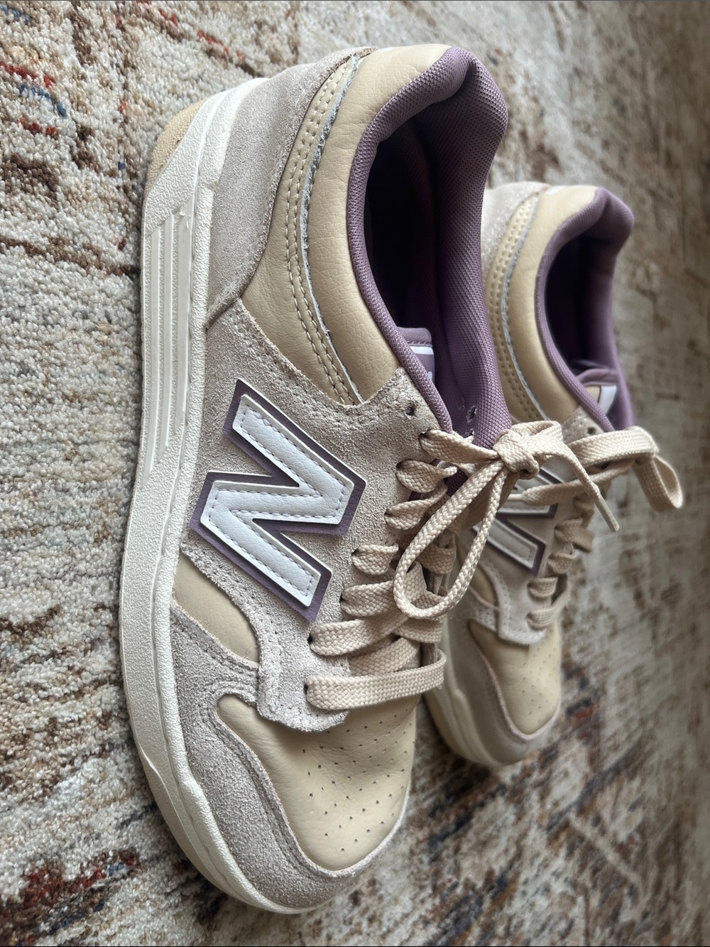 New Balance 480 Women's Cream & Lavender Low-Top Sneakers